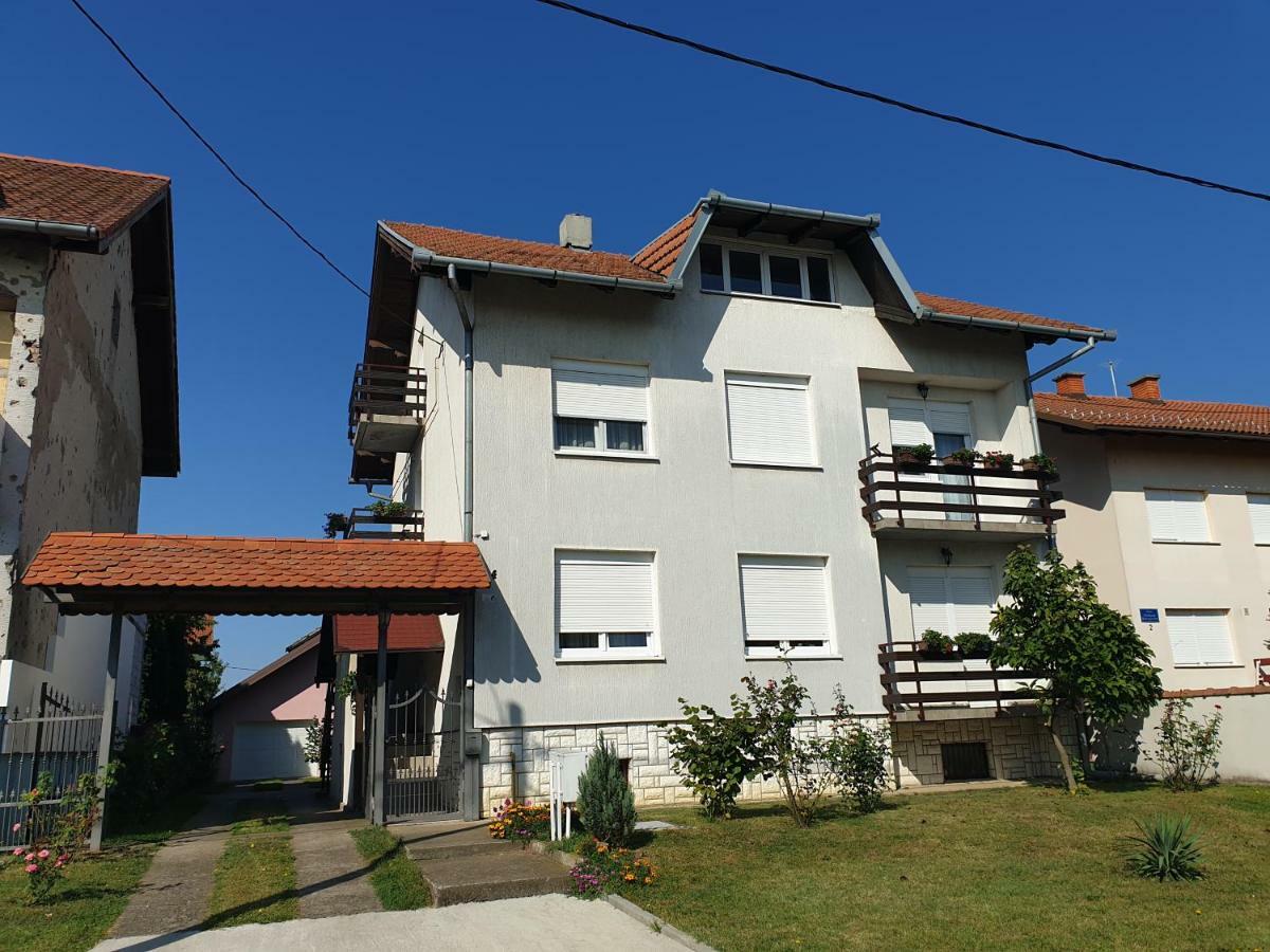 Apartman Kod Dide I Bake Vukovar Extérieur photo